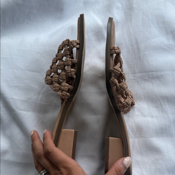 Shu Shop Stylish Tan Woven Sandals - Picture 2 of 4